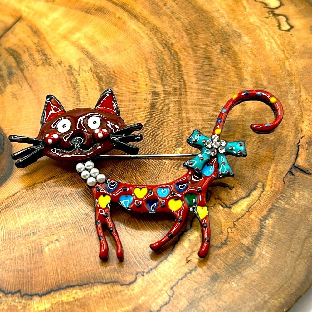 Cat Enamel Brooch Pearl Rhinestone C Clasp Hearts Vintage Red Unique Hat/Coatpin